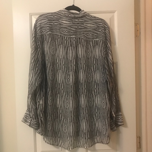 ❤️Lane Bryant Button Down Blouse❤️ - Picture 3 of 3